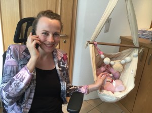 Daniela - mutter bei der arbeit